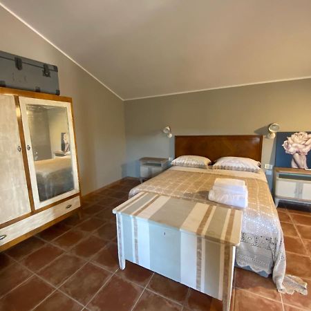 Casale Cialifone Villa Alanno Eksteriør billede