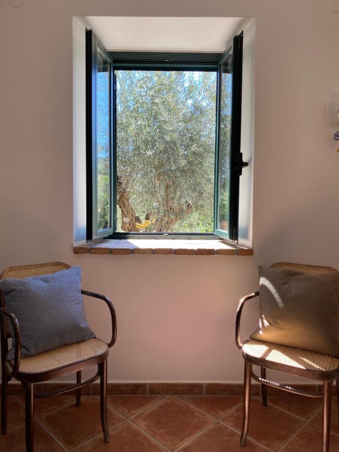 Casale Cialifone Villa Alanno Eksteriør billede